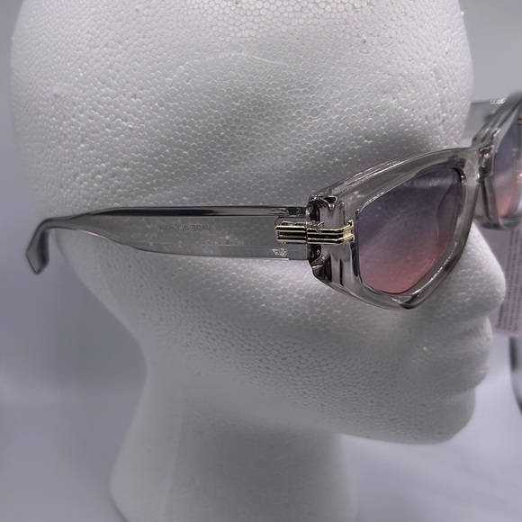 chunky Transparent Grey Two Tone Lens Gold Accent Fashion Sunglasses - Picture 11 of 12